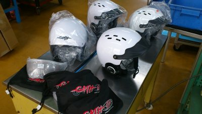 部長様　GATH HELMET(ガスヘルメット） Lサイズ サーフィン 部長様 GATH HELMET(ガスヘルメット） Lサイズ サーフィン